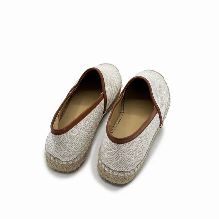 "Loewe Anagram Espadrilles – White/Beige"