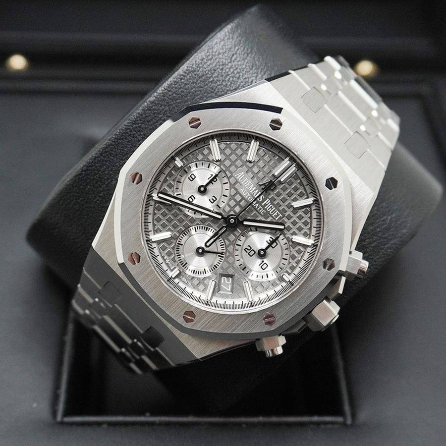 "AP Royal Oak Offshore — Silver Dial"