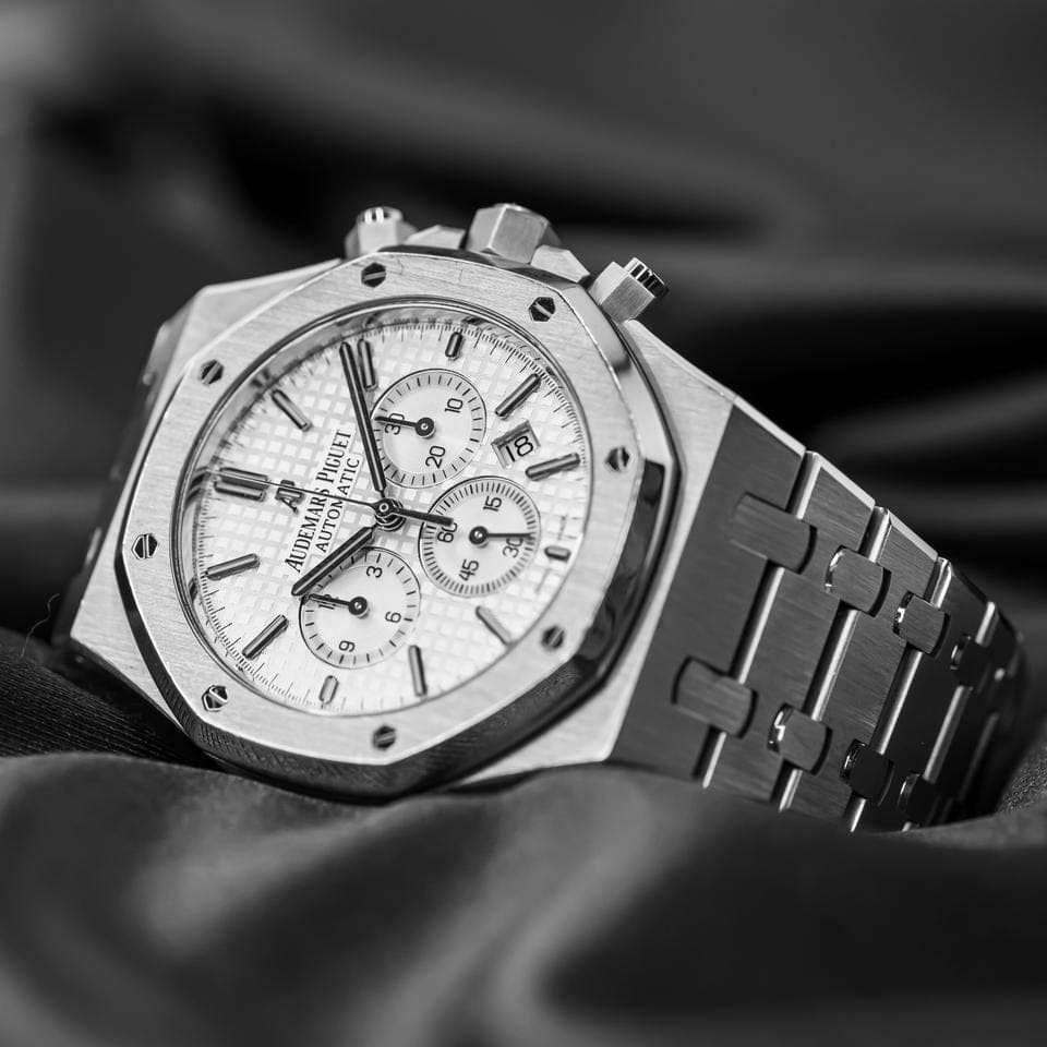 "AP Royal Oak Offshore — White Dial"