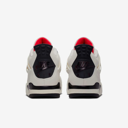 Air Jordan 4 "Flight Club"
Sail and Black