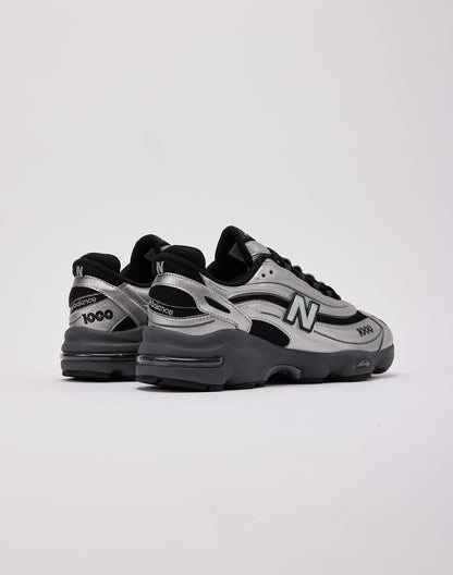 New Balance 1000 " black and metallic silver "