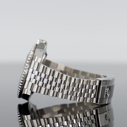 Rolex GMT-Master II 40mm Steel Jubilee 126710GRNR