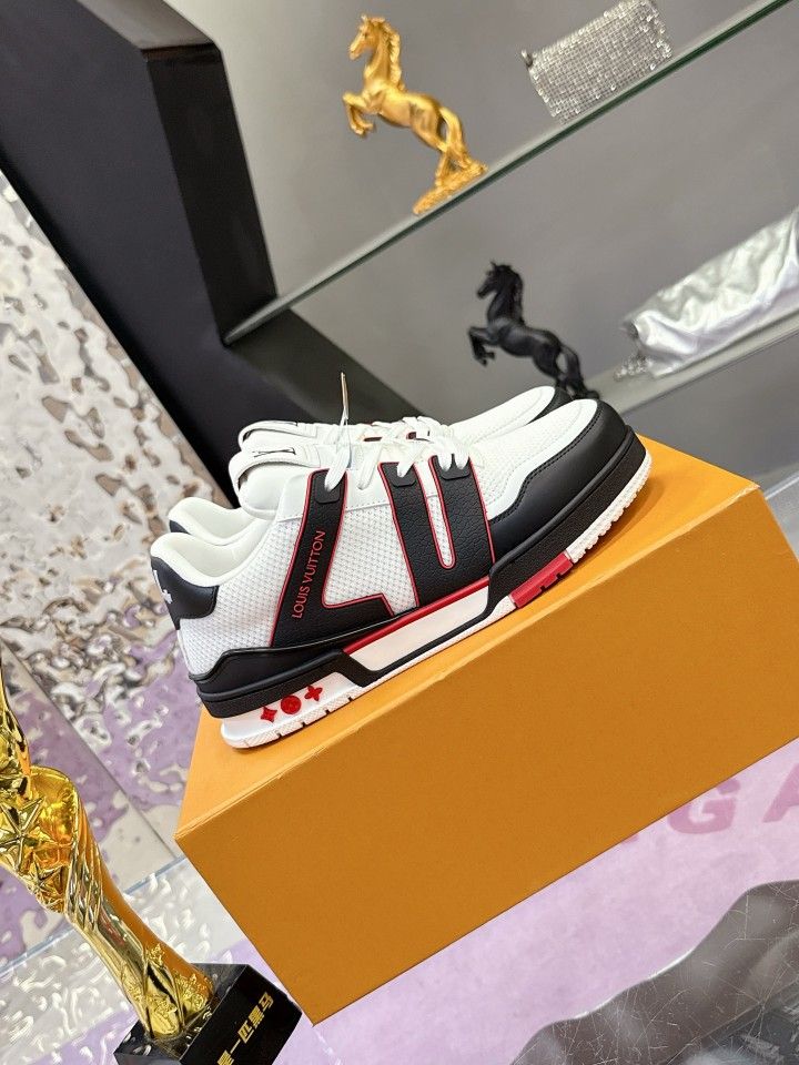 Louis Vuitton Trainer sneakers "Black/White"