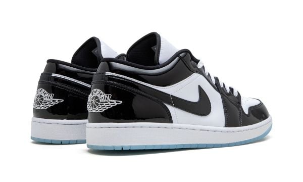 JORDAN 1 LOW SE "Concord"