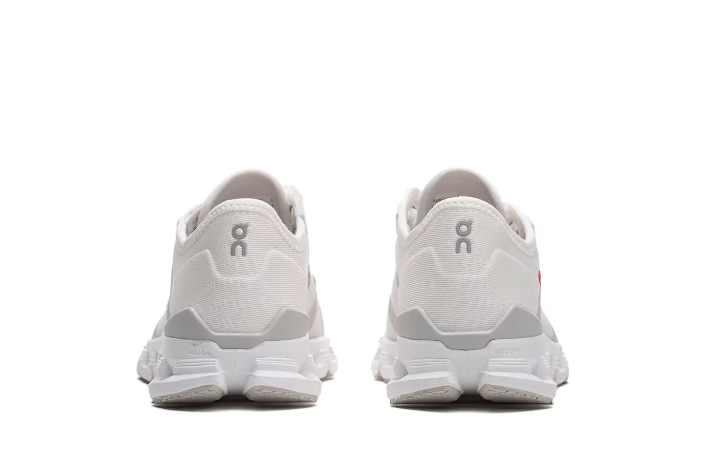 On Running Cloud X 4 AD White Wolf