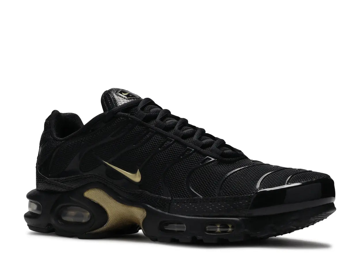 Nike Air Max Plus TN Sneakers – Triple Black Gold Swoosh