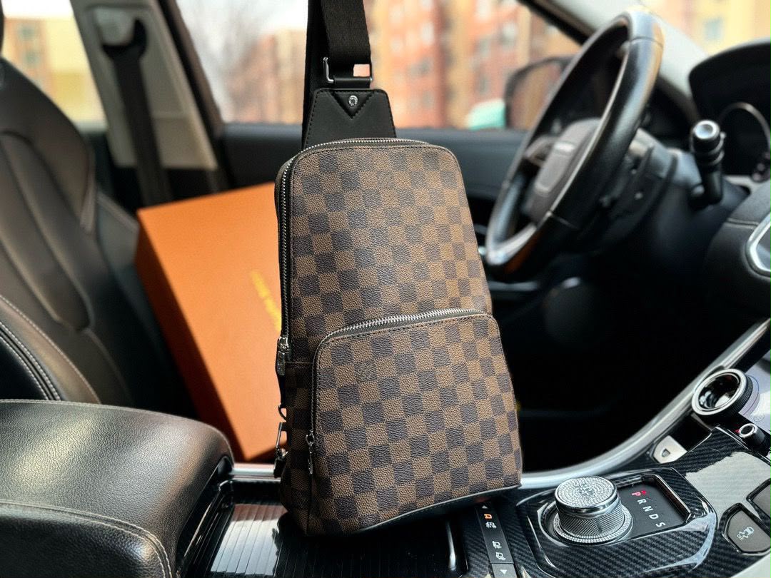 Louis Vuitton men bag