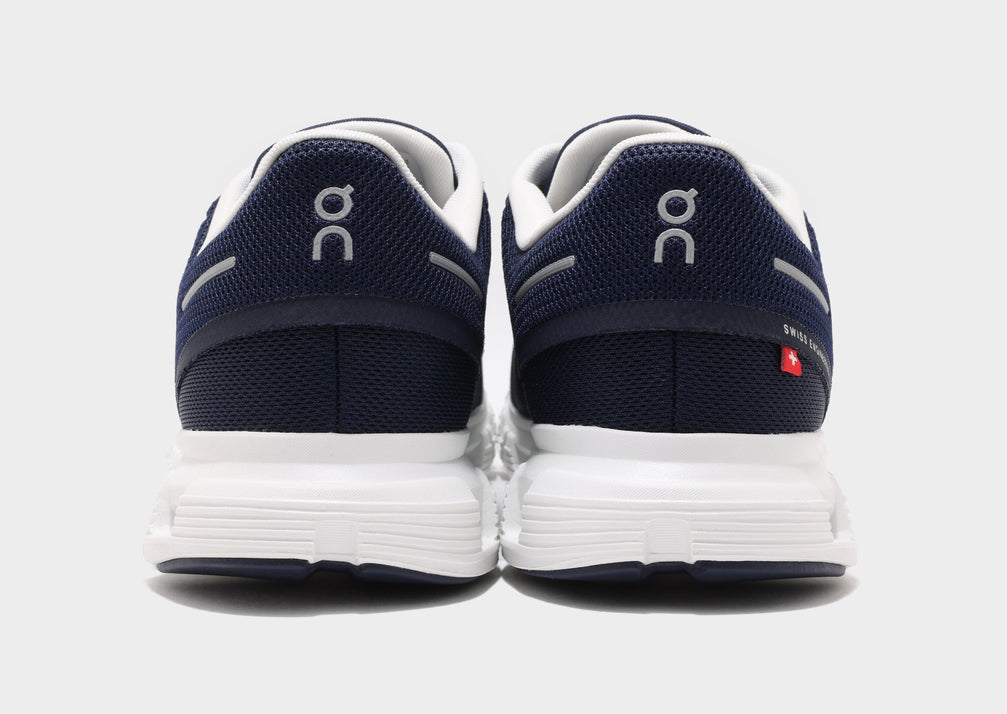 On Running Cloud 6
‎Midnight White