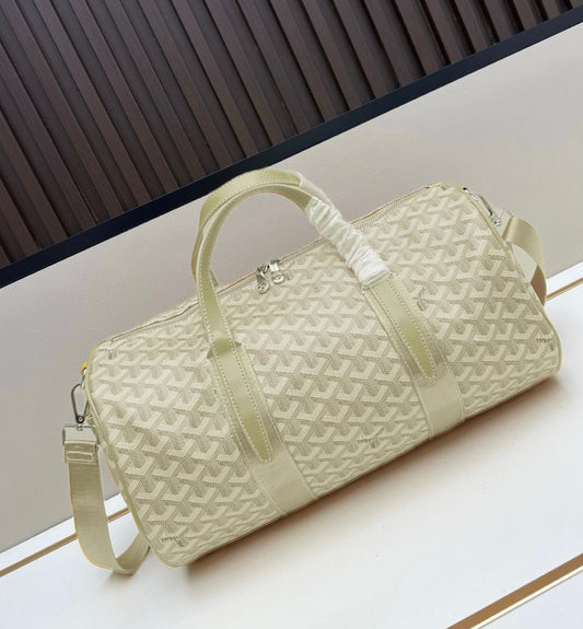 Ivory Chevron Print Travel Duffle Bag