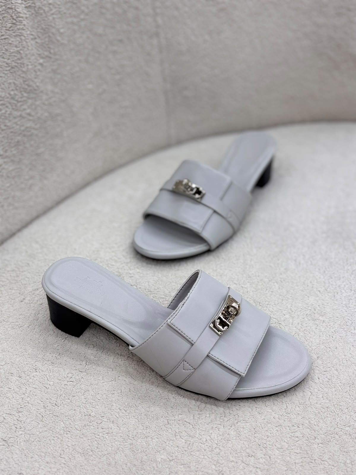 Grey Leather Slide Sandals with Silver Buckle – Hermès-Inspired