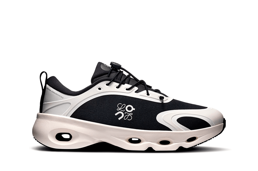 On Cloudsolo Sneakers – Eggshell Black & White